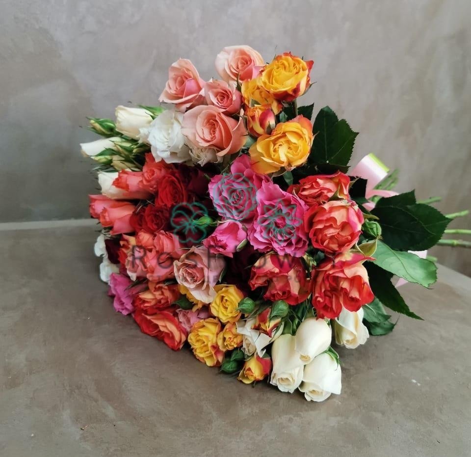 Букет цветов из: Розы в Кипень