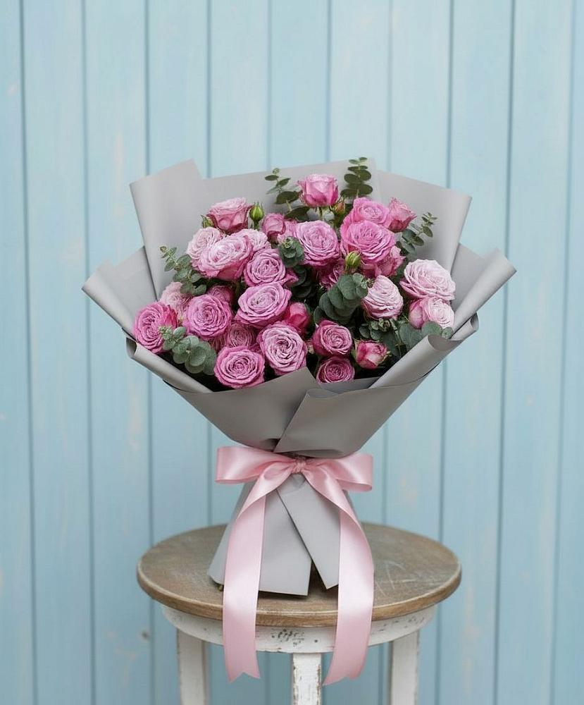 Букет цветов из: Розы в Кипень