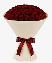 Букет 101 Бордовая роза Блэк Бакарра в Кипень