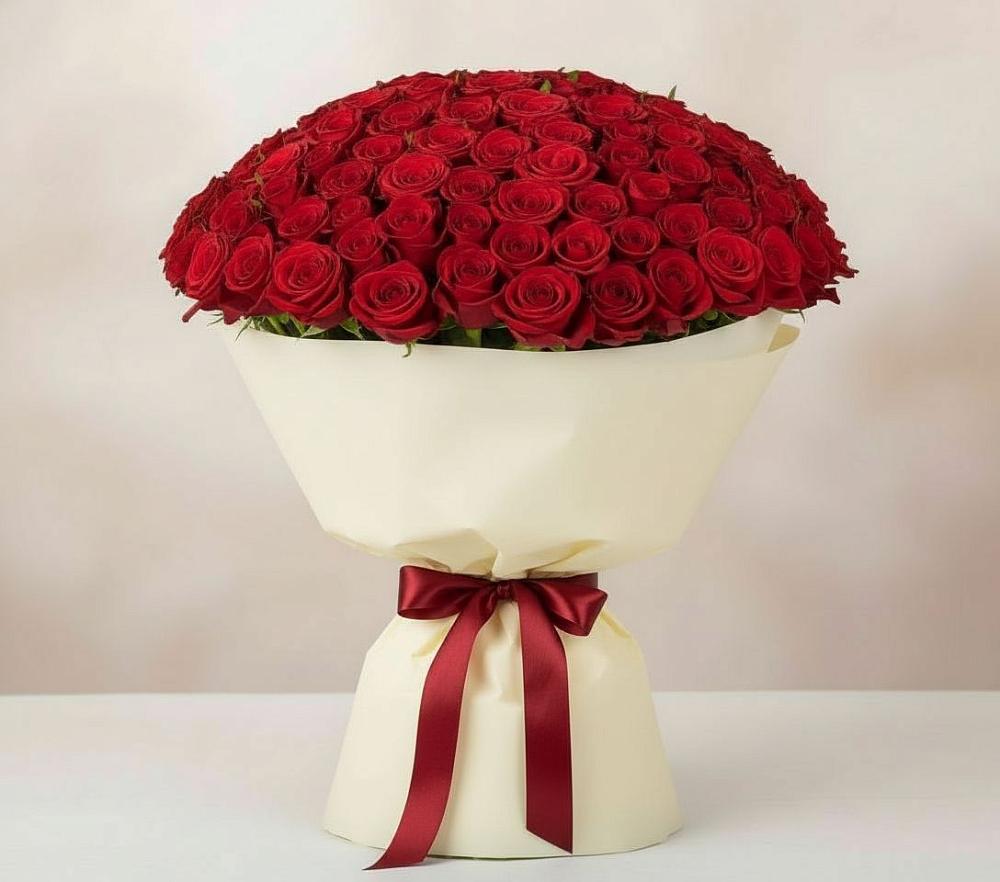 Букет 101 Красная роза Милано в Кипень