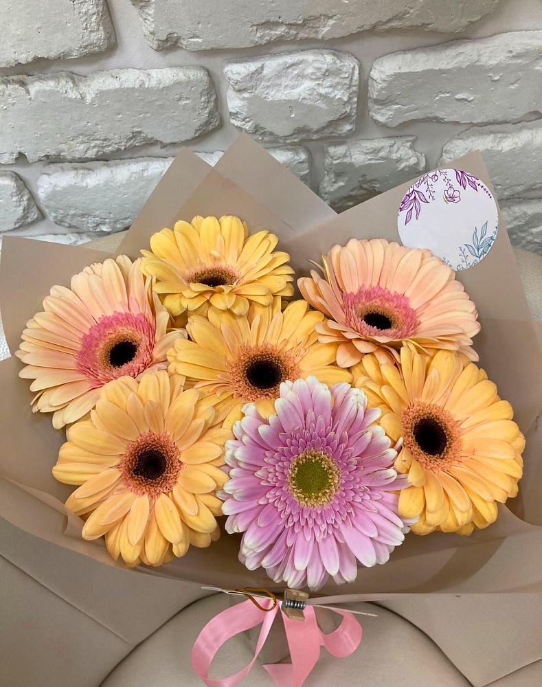 Букет цветов из: Герберы в Кипень