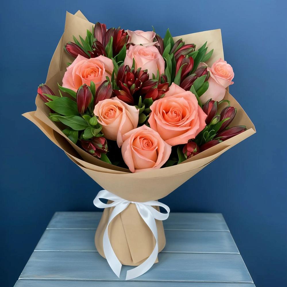 Букет цветов из: Розы и Альстромерии в Кипень