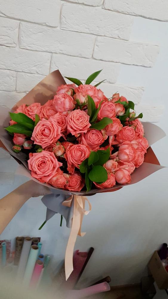 Букет цветов из: Розы в Кипень