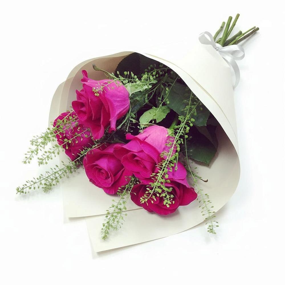 Букет цветов из: Розы в Кипень