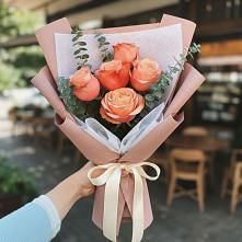 Букет цветов из:  Розы в Кипень