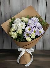 Букет цветов из:  Хризантемы и Розы в Кипень