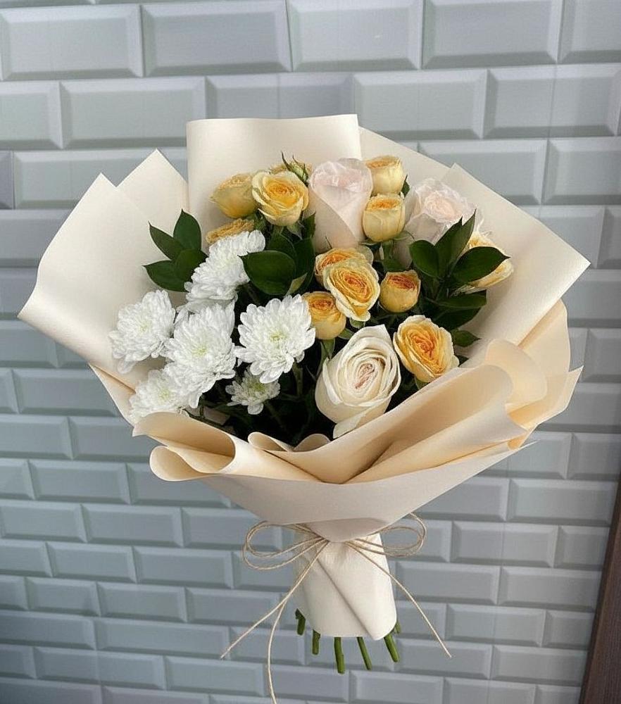 Букет цветов из: Розы и Хризантемы в Кипень
