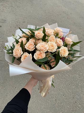 Букет Кремовые розы Латте в Кипень
