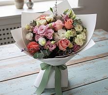 Букет цветов из:  Розы, Лизиантусы и Гвоздики #REPLACE_PRED# Кипень