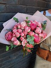 Букет розы в пальмах в Кипень Букет цветов из: Розы в Кипень