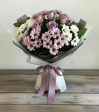 Букет цветов из:  Хризантемы и Розы в Кипень