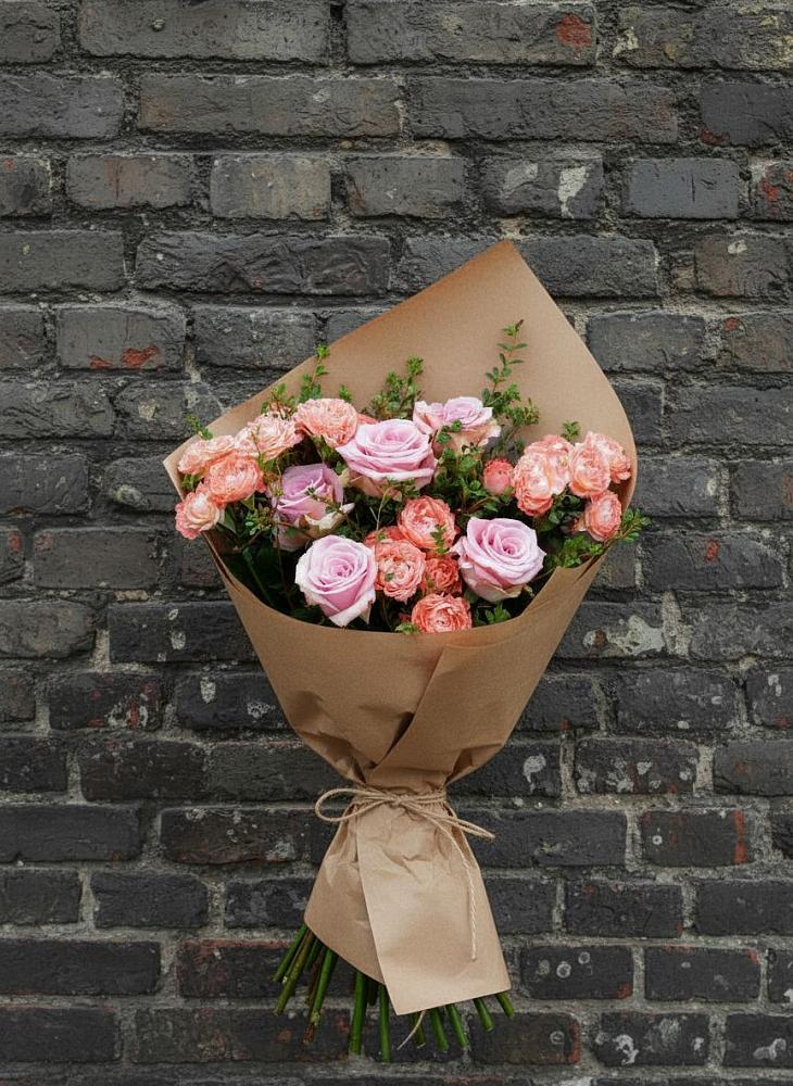 Букет цветов из: Розы в Кипень