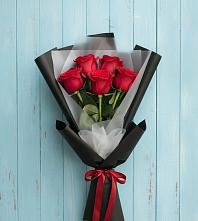 Букет цветов из:  Розы в Кипень