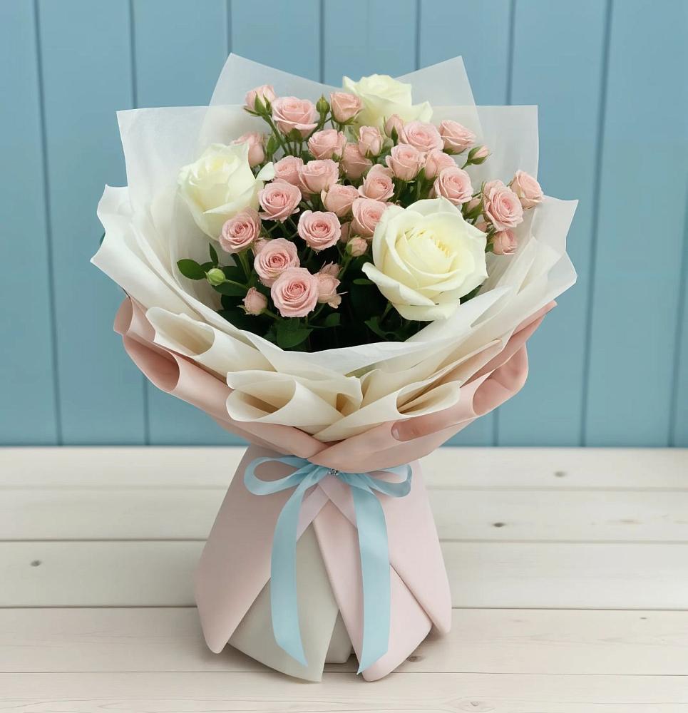 Букет цветов из: Розы в Кипень