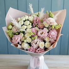 Букет цветов из:  Альстромерии и Розы в Кипень
